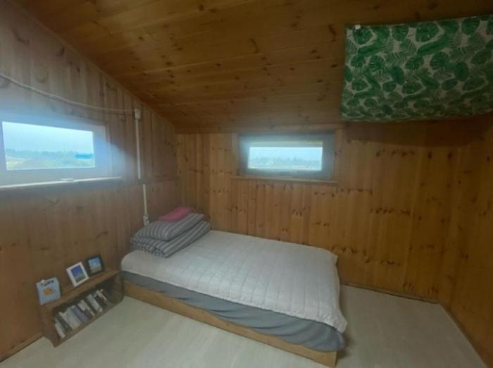 Warang Guesthouse Jeju Bagian luar foto