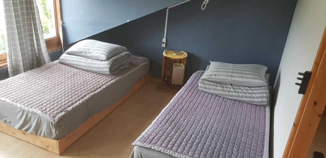 Warang Guesthouse Jeju Bagian luar foto